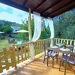 Дом отдыха Elia House
