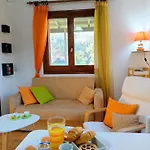 Nyaraló Elia House