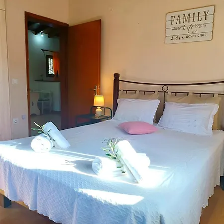 Elia House Holiday home Peritheia